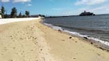 PARQUE RIBEIRINHO ORIENTE: Areal de uma antiga praia que desaparece por completo na maré cheia.